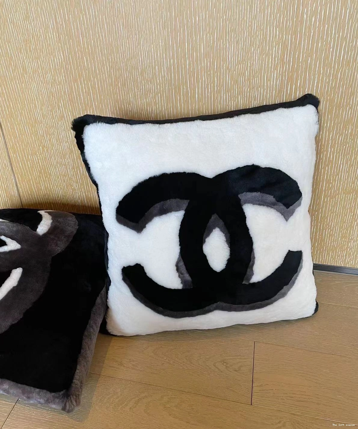 COCO THROW PILLOW SHEARLING 0722